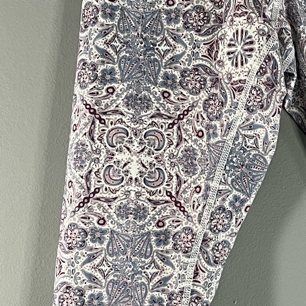 Ivory Ella Leggings - Picture 2 of 3